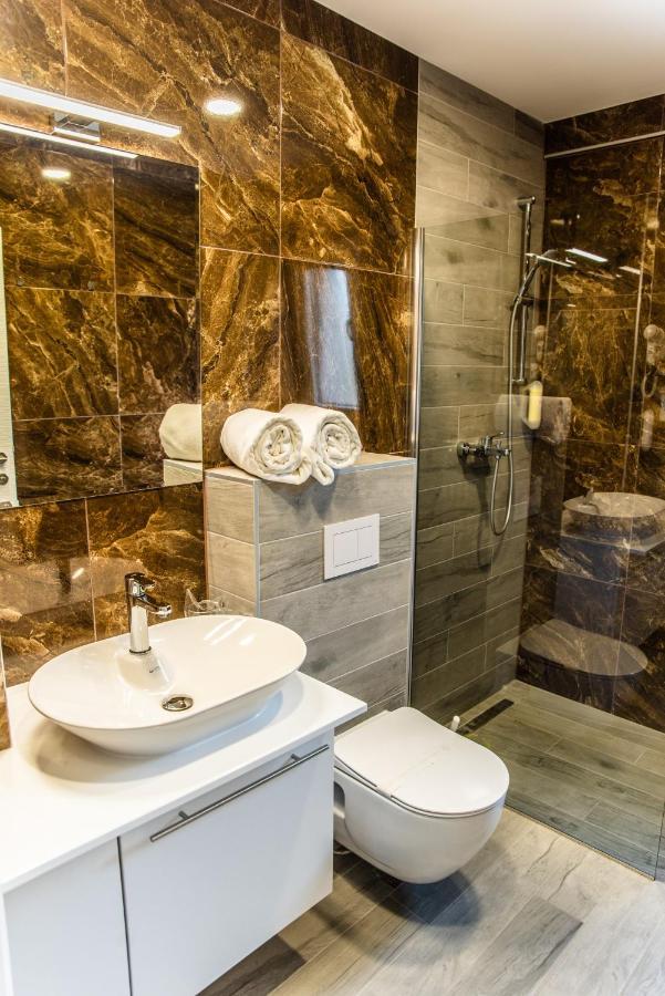 Hotel Biss Zenica Esterno foto